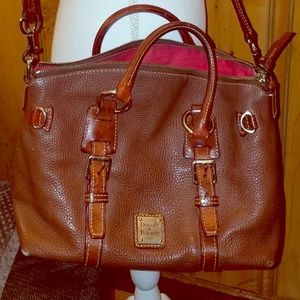 Dooney & Bourke bag